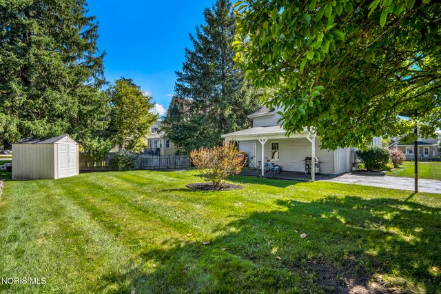 922 Farnsworth Road, Waterville, OH 43566
