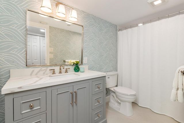 3322 Casseekey Island Road 902, Jupiter, FL 33477