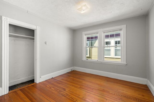 83 Francis St 5, Brookline, MA 02446