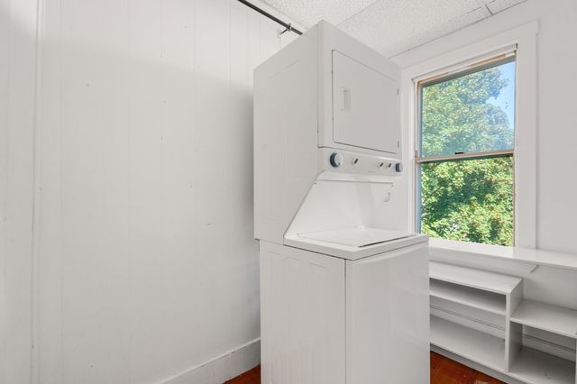 83 Francis St 5, Brookline, MA 02446