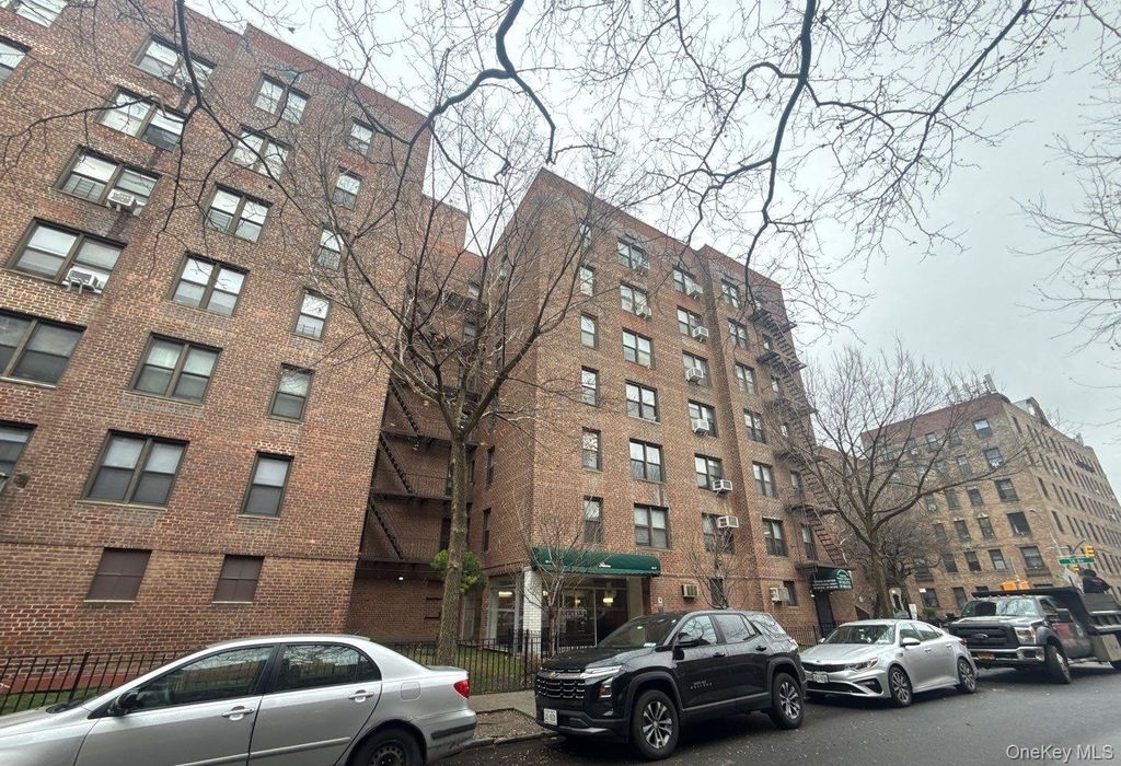33-47 91st Street 5A, Jackson Heights, NY 11372