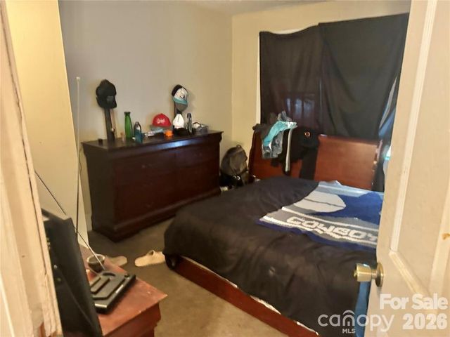 1028 Karendale Avenue, Charlotte, NC 28208