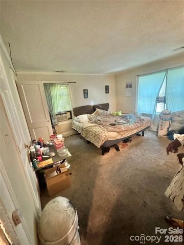 1028 Karendale Avenue, Charlotte, NC 28208