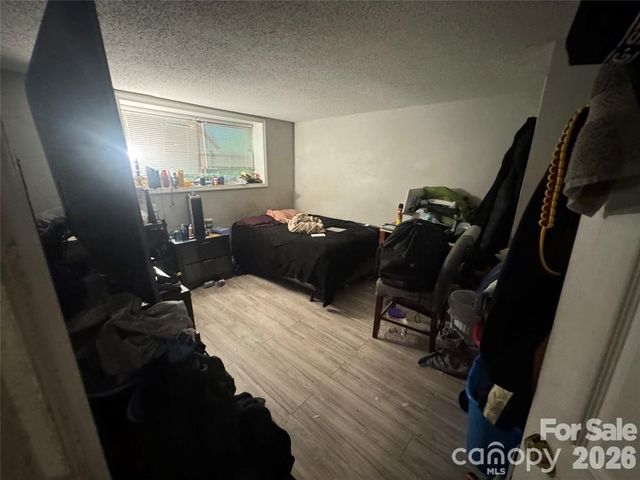 1028 Karendale Avenue, Charlotte, NC 28208
