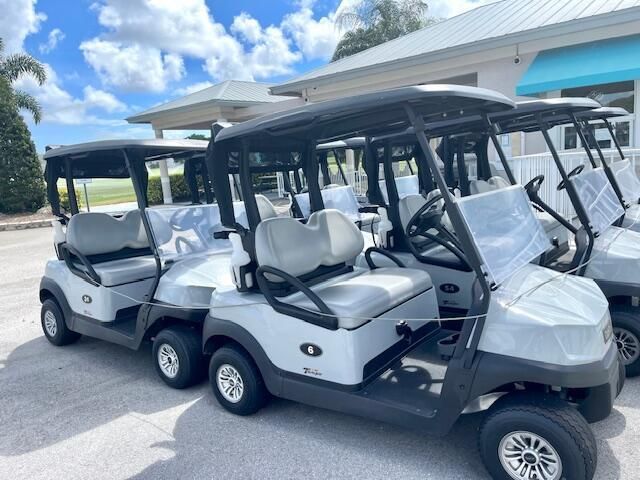 20 Valencia, Delray Beach, FL 33446