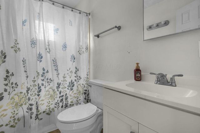 868 Lawndale Avenue, Columbus, OH 43207