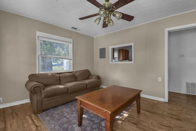 868 Lawndale Avenue, Columbus, OH 43207