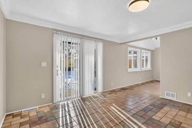 730 Island Avenue, Rockford, IL 61102