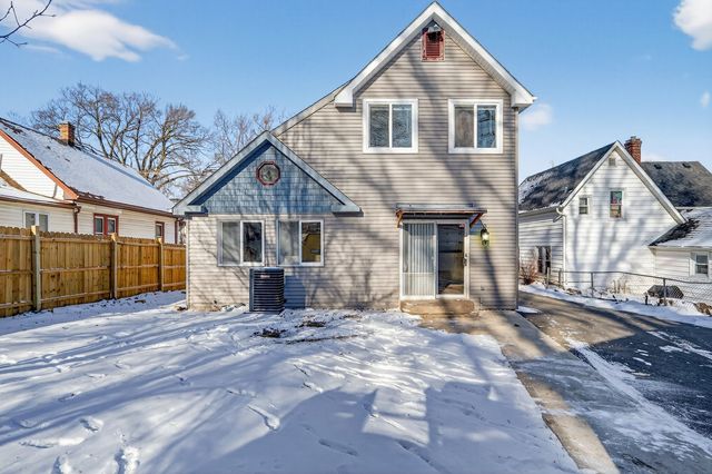 730 Island Avenue, Rockford, IL 61102