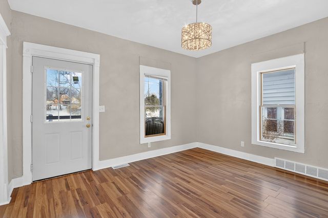 730 Island Avenue, Rockford, IL 61102