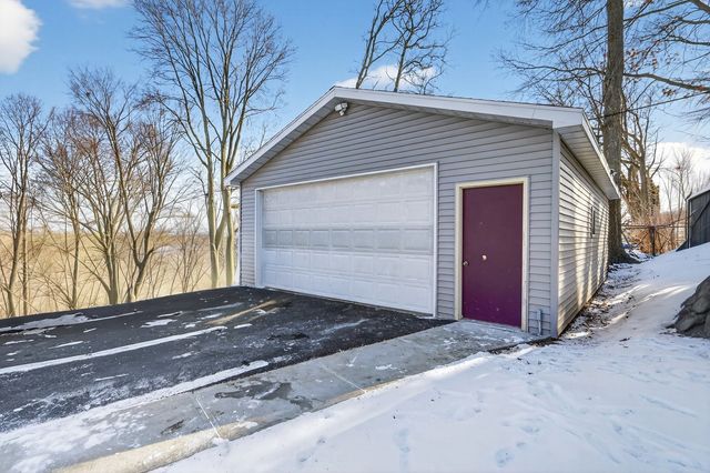 730 Island Avenue, Rockford, IL 61102