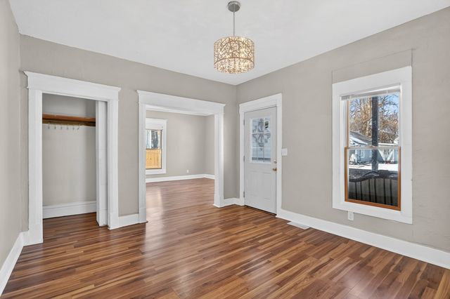 730 Island Avenue, Rockford, IL 61102