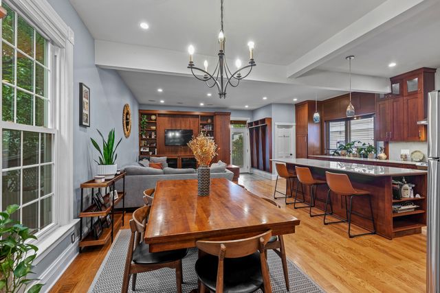 4317 N Kenneth Avenue, Chicago, IL 60641
