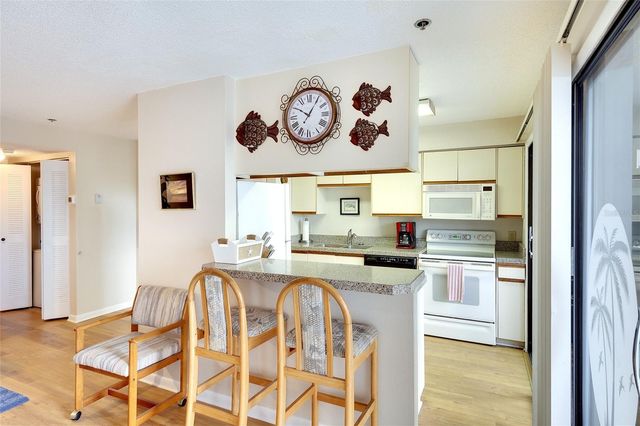 3601 E BAY DRIVE 102, Holmes Beach, FL 34217