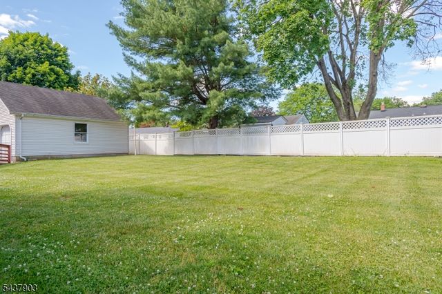 137 Valpeck Ave, Raritan Boro, NJ 08869