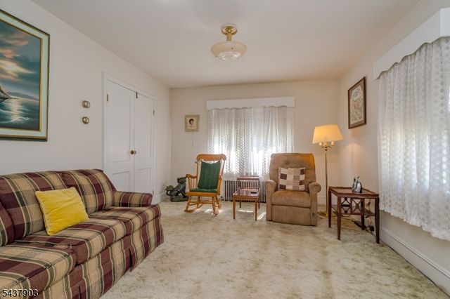 137 Valpeck Ave, Raritan Boro, NJ 08869