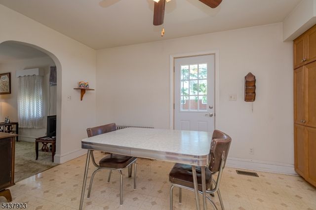 137 Valpeck Ave, Raritan Boro, NJ 08869