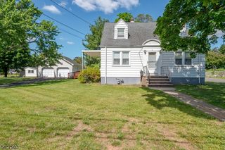 137 Valpeck Ave, Raritan Boro, NJ 08869