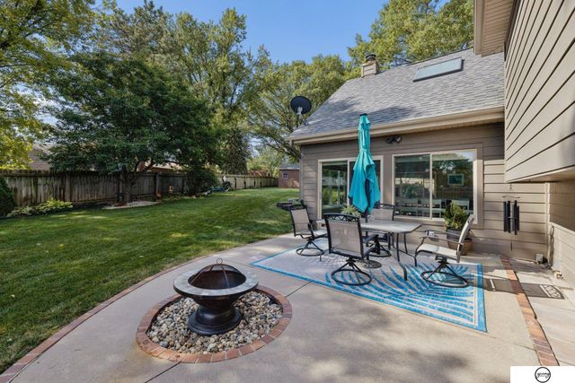 2321 Camelot Court, Lincoln, NE 68512