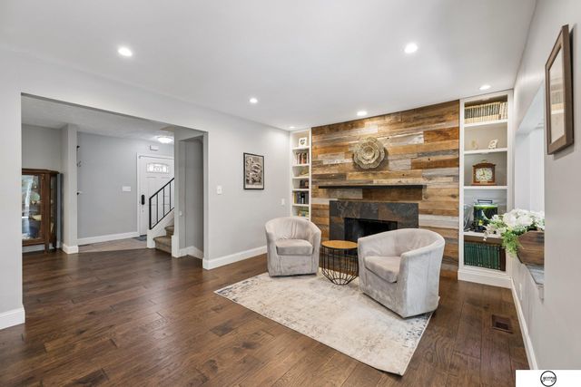 2321 Camelot Court, Lincoln, NE 68512
