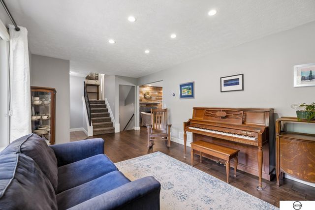 2321 Camelot Court, Lincoln, NE 68512