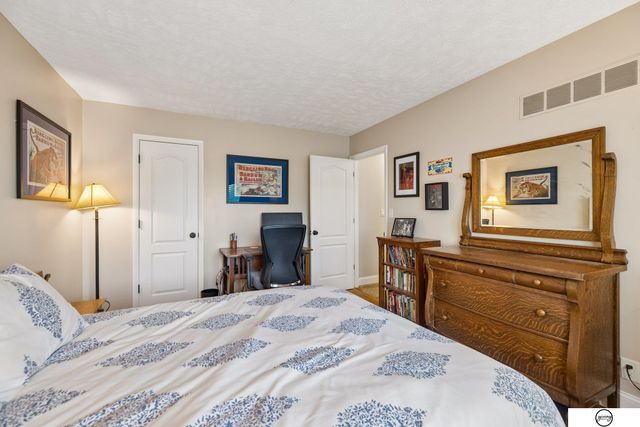 2321 Camelot Court, Lincoln, NE 68512