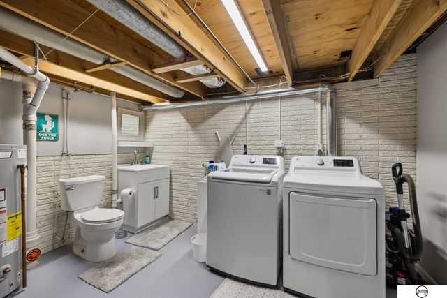 2321 Camelot Court, Lincoln, NE 68512