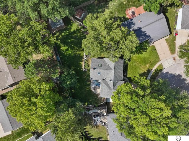 2321 Camelot Court, Lincoln, NE 68512