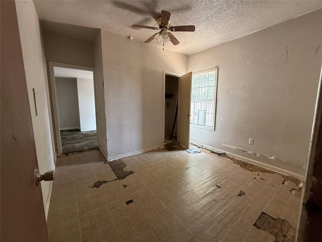 1709 Hussion Street, Houston, TX 77003