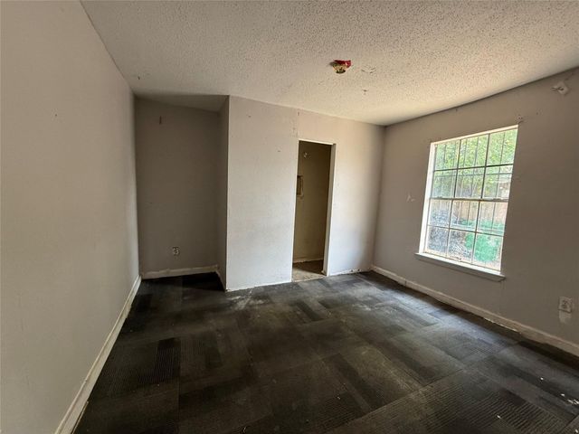 1709 Hussion Street, Houston, TX 77003