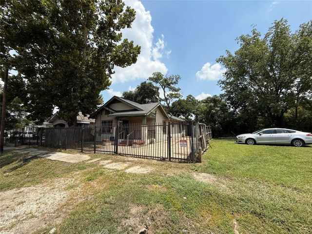 1709 Hussion Street, Houston, TX 77003