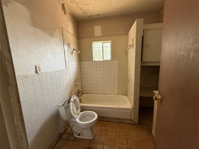 1709 Hussion Street, Houston, TX 77003