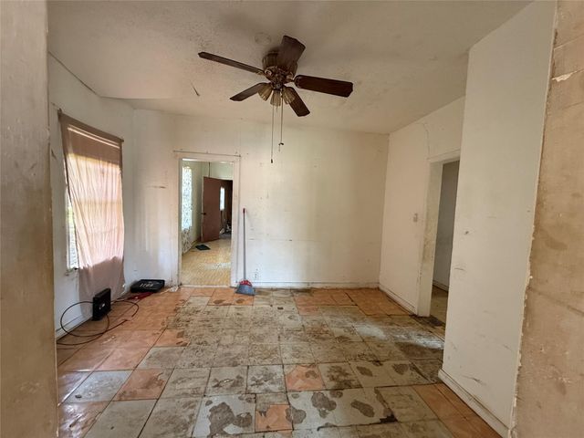 1709 Hussion Street, Houston, TX 77003