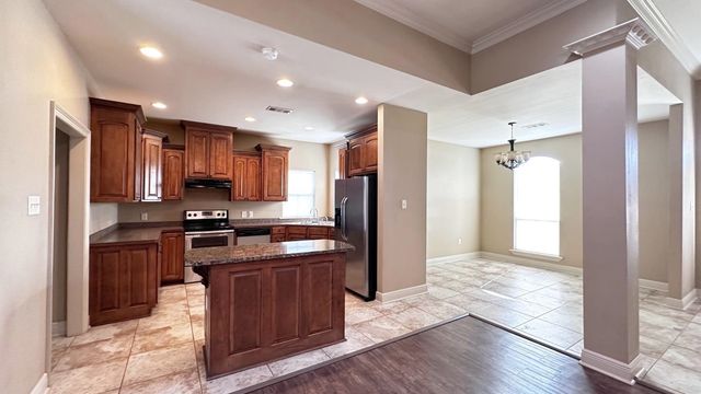 1221 Renee Dr, Thibodaux, LA 70301