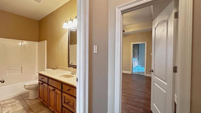 1221 Renee Dr, Thibodaux, LA 70301