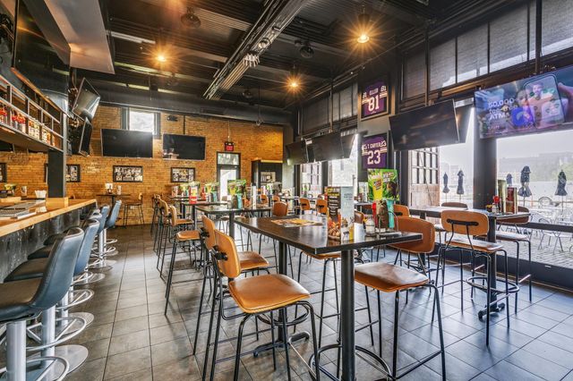 2001 University Avenue SE, Minneapolis, MN 55414