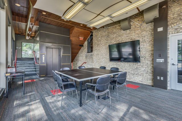 2001 University Avenue SE, Minneapolis, MN 55414