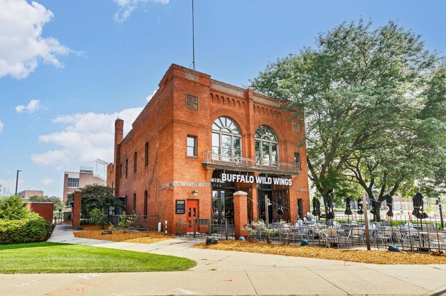 2001 University Avenue SE, Minneapolis, MN 55414