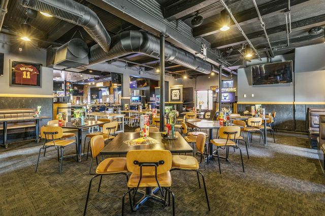 2001 University Avenue SE, Minneapolis, MN 55414