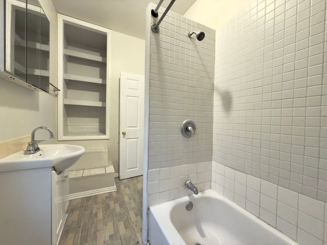 1200 Ada Street, Joliet, IL 60432