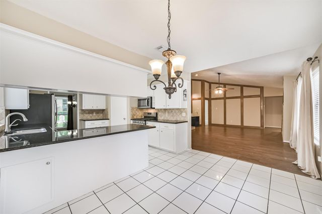 3703 Brook Shadow Drive, Houston, TX 77345