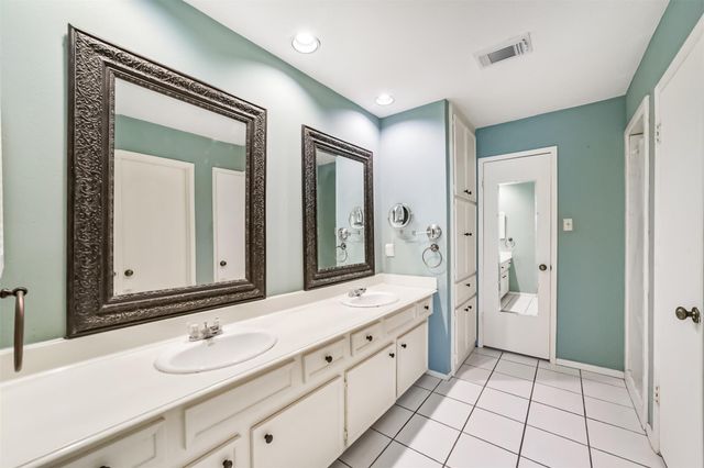 3703 Brook Shadow Drive, Houston, TX 77345