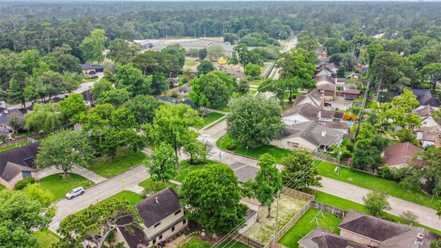 3703 Brook Shadow Drive, Houston, TX 77345