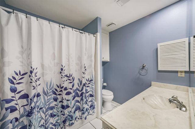 3703 Brook Shadow Drive, Houston, TX 77345