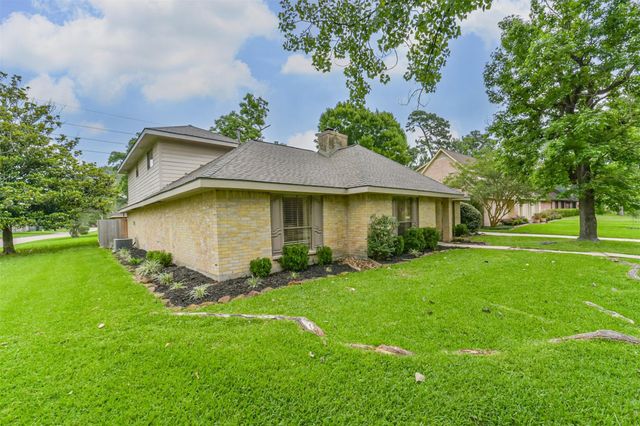 3703 Brook Shadow Drive, Houston, TX 77345