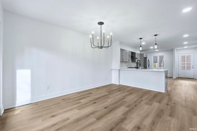 6735 Quail Ridge Lane, Fort Wayne, IN 46804