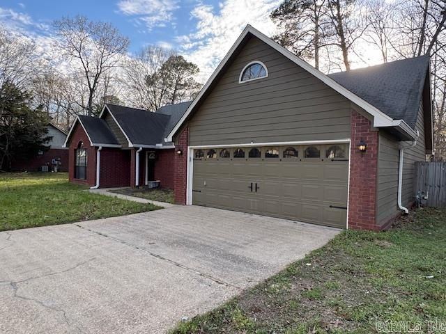 2305 Coral Tree Drive, Bryant, AR 72022