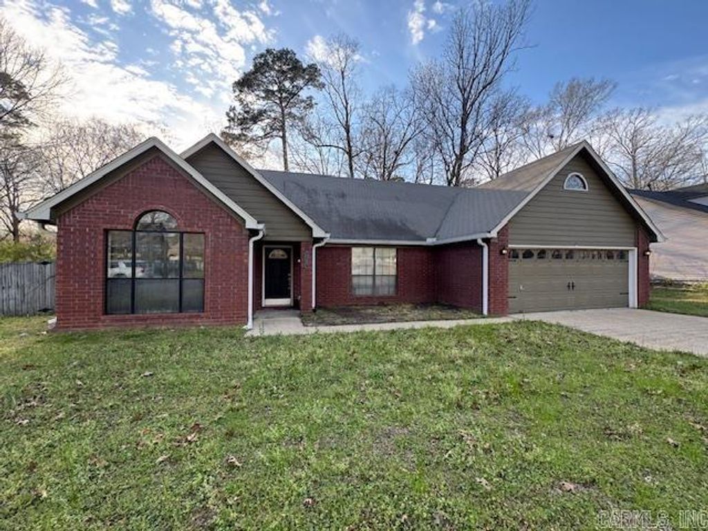 2305 Coral Tree Drive, Bryant, AR 72022
