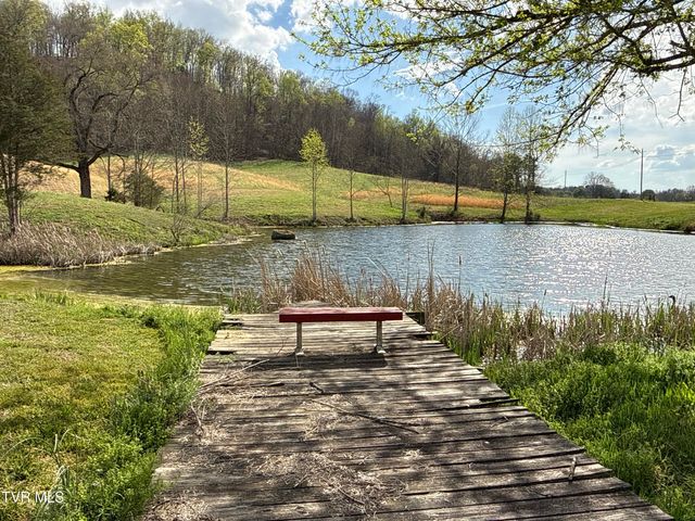 12315 Warrensburg Road, Midway, TN 37809