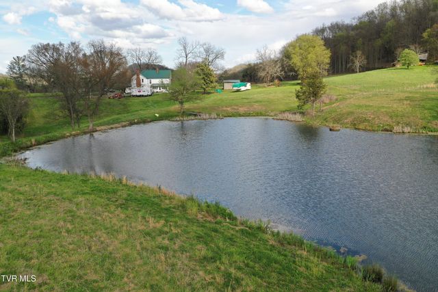 12315 Warrensburg Road, Midway, TN 37809